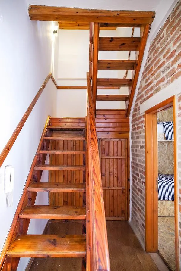 Buff Hostel Tiran