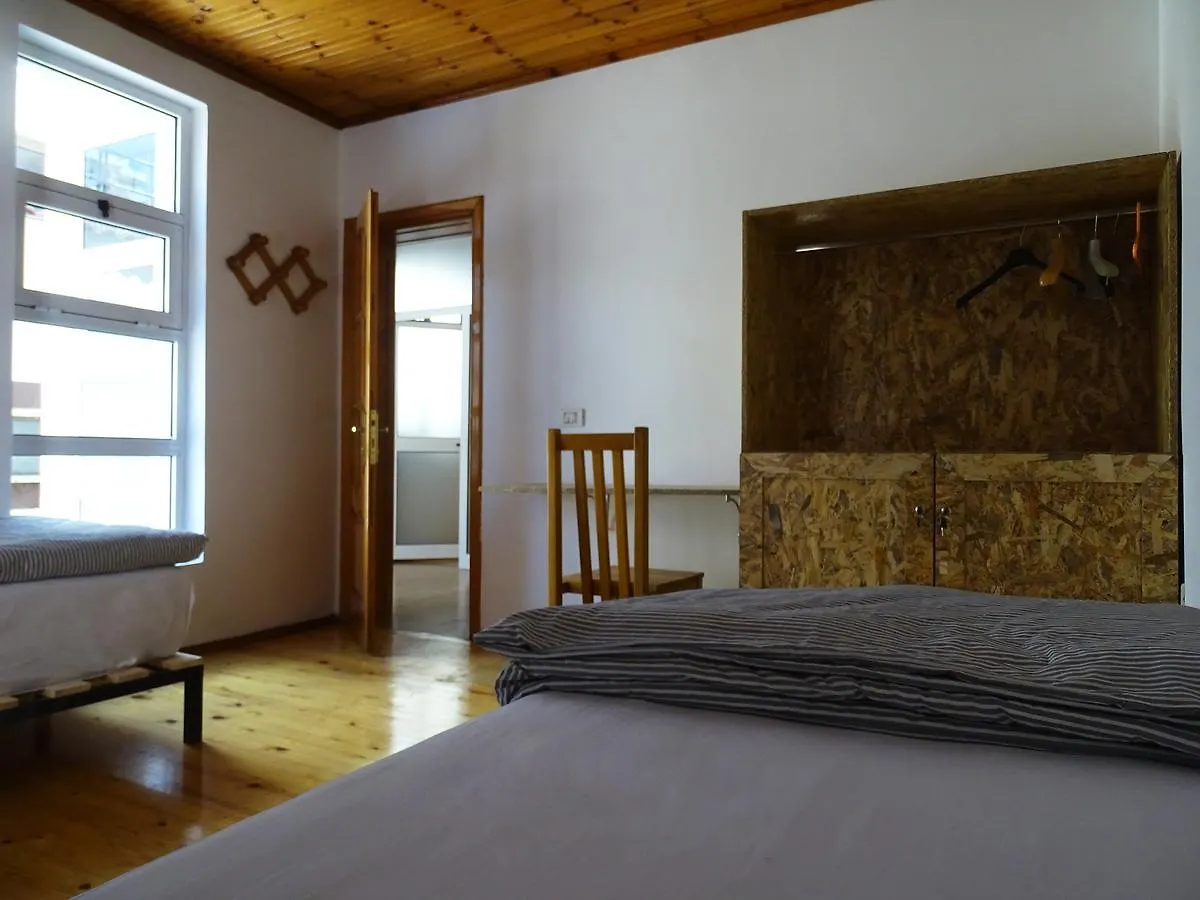 Buff Hostel Tiran